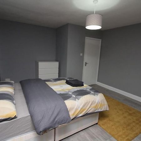 Modern 2 Bed Close To City Apartment ลอนดอน ภายนอก รูปภาพ