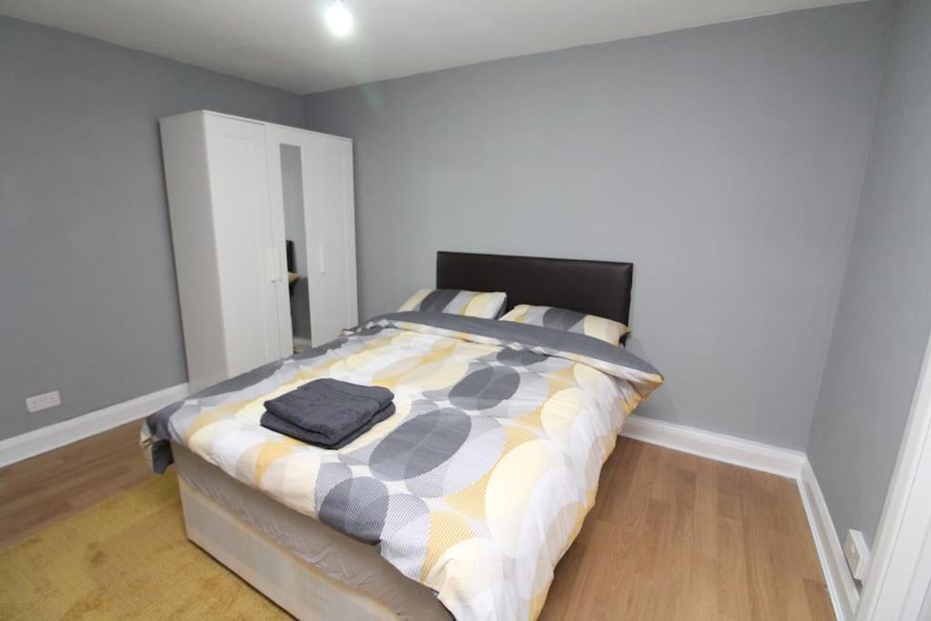 Modern 2 Bed Close To City Apartment ลอนดอน ภายนอก รูปภาพ